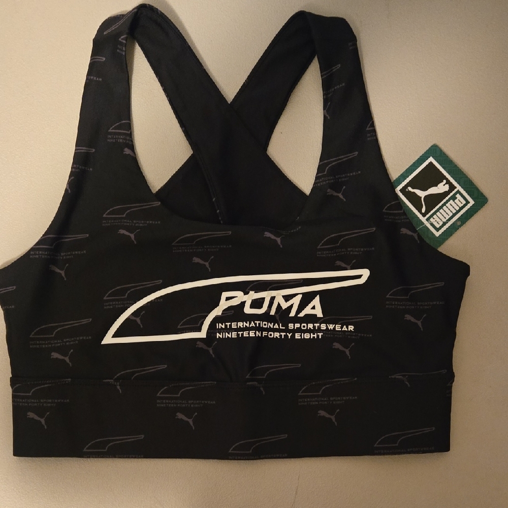PUMA Black and White Sports Bra Size M NWT